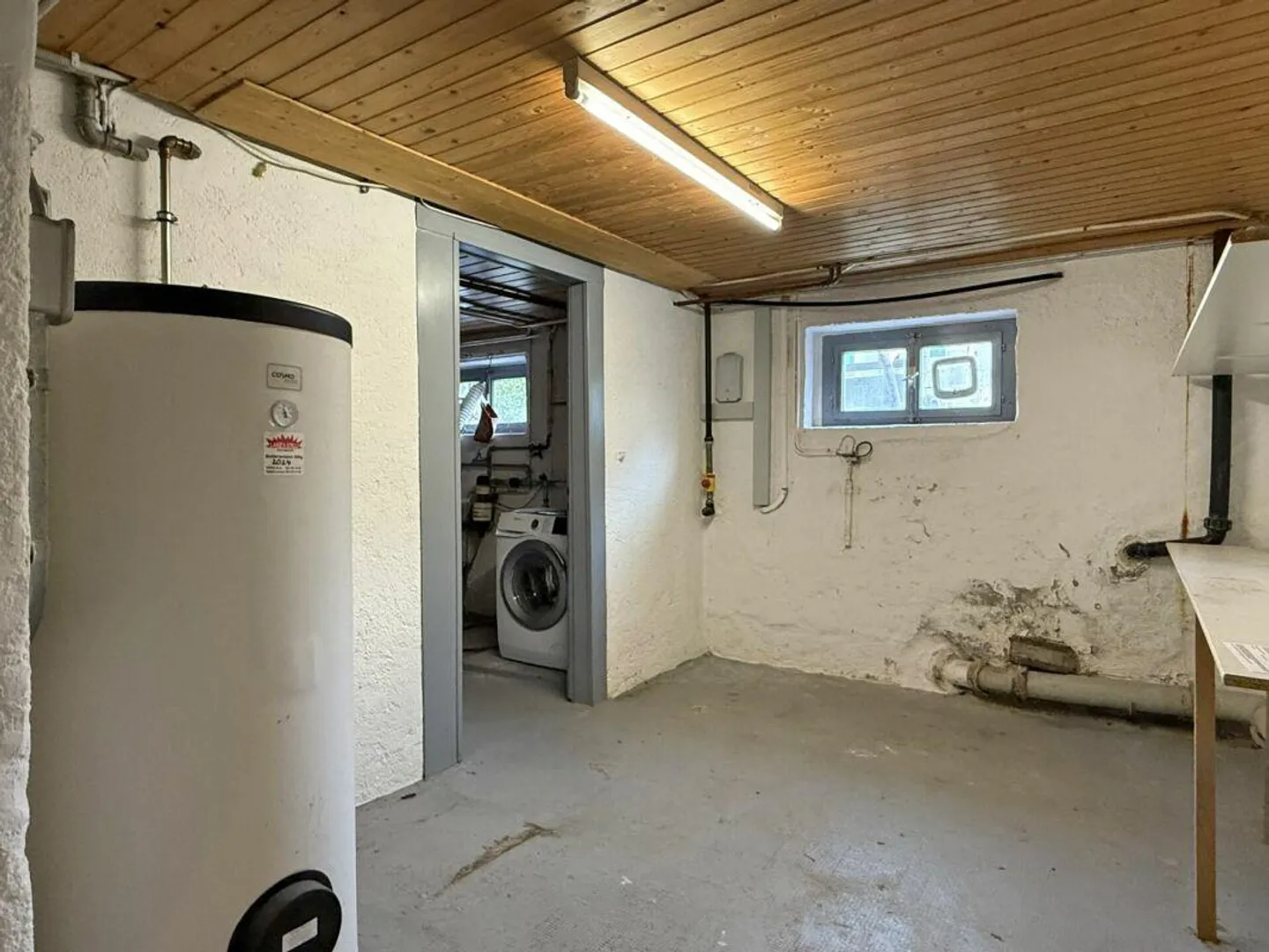 Casa unifamiliare con grande giardino - Foto 7 di 9