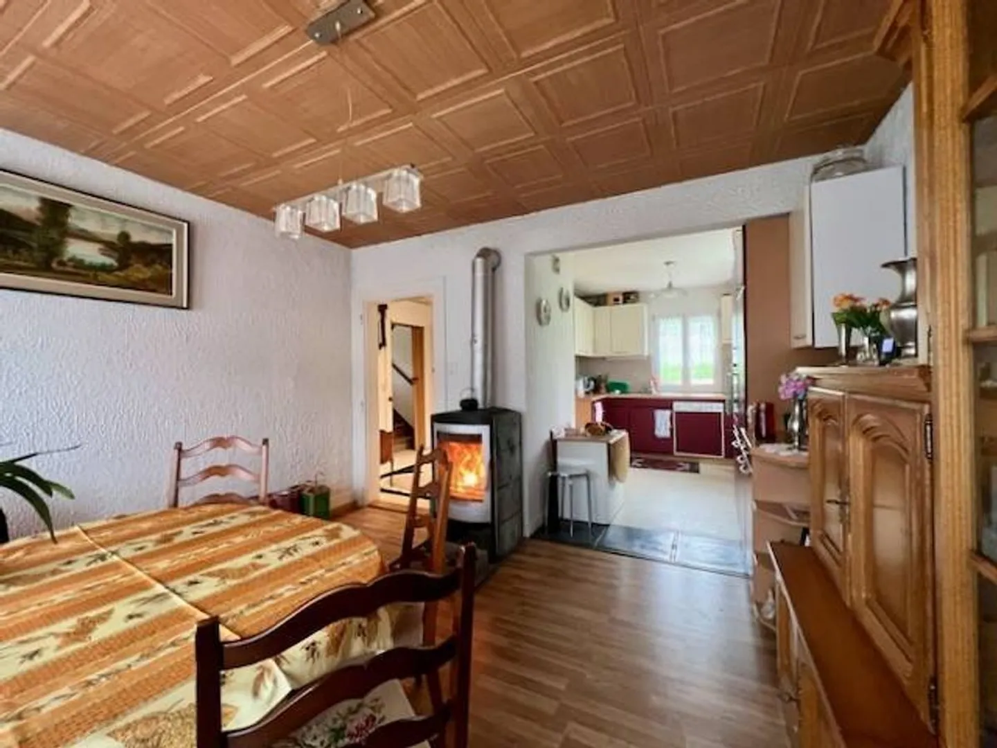 Affascinante villa indipendente di 5,5 locali, con giardino e garage - Foto 5 di 13