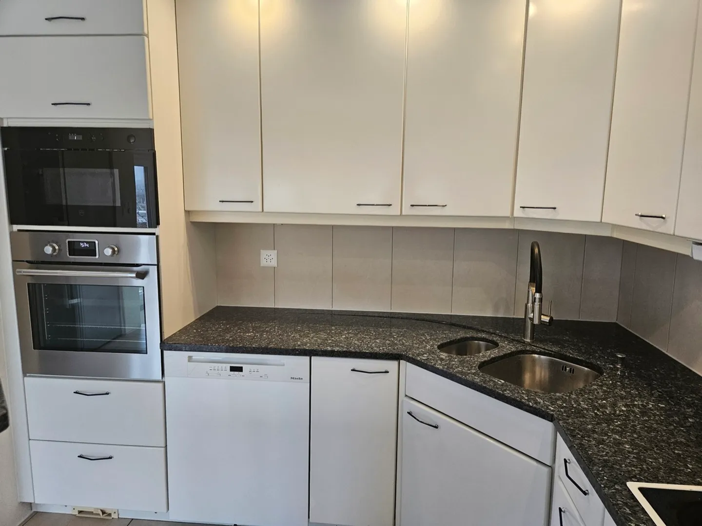 Einfamilienhaus in Boudry - Foto 3 von 23