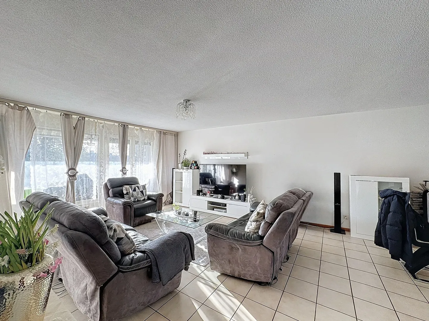 Wohnung kaufen - Foto 1 von 6