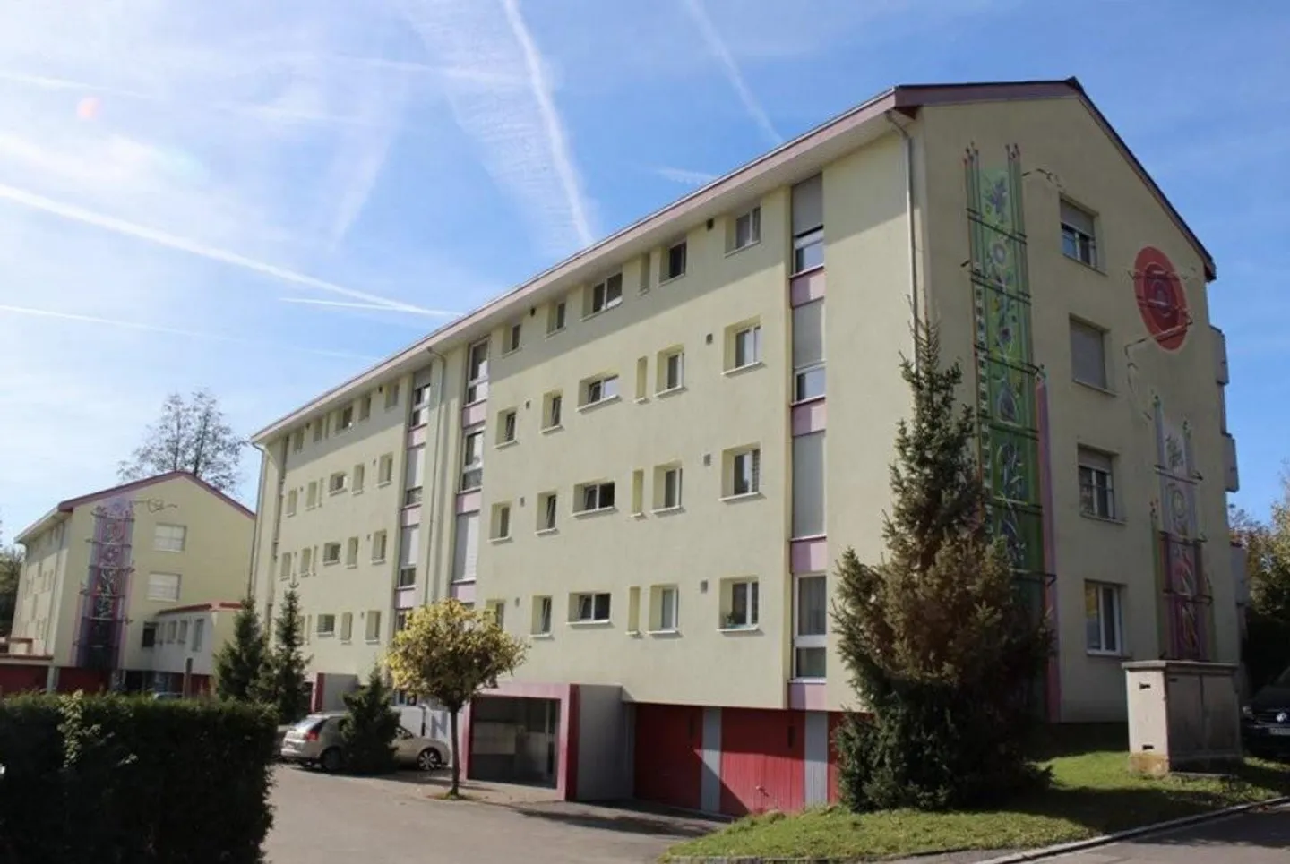 Helle Wohnung mit grosszügigem Sitzplatz - Foto 1 von 11