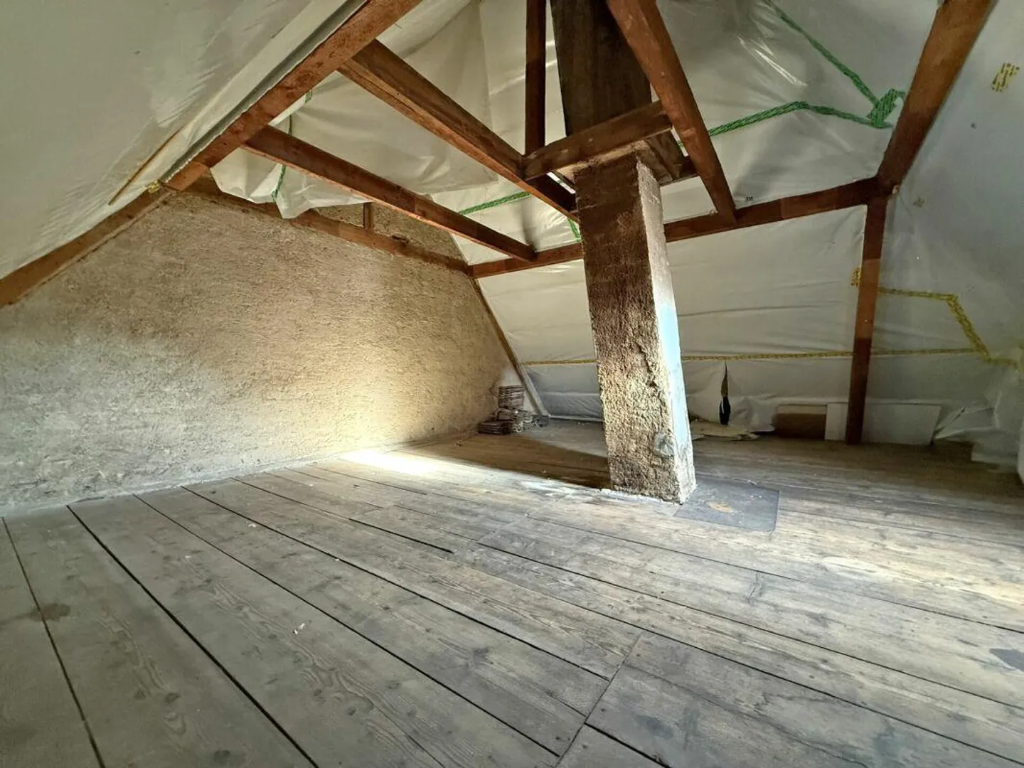 Casa unifamiliare con grande giardino - Foto 9 di 9