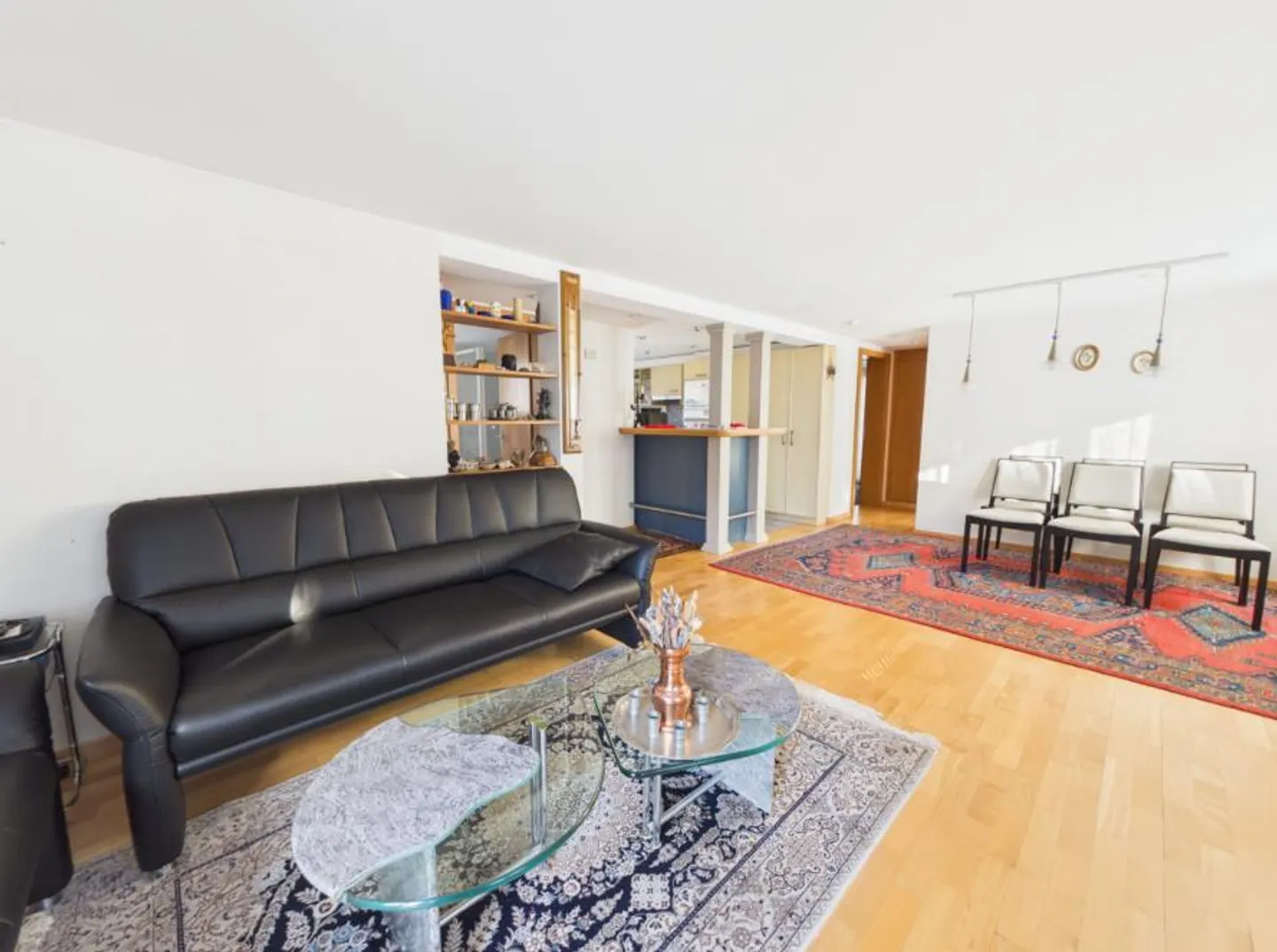 Charmantes Zweifamilienhaus in Goldau - Foto 6 von 11