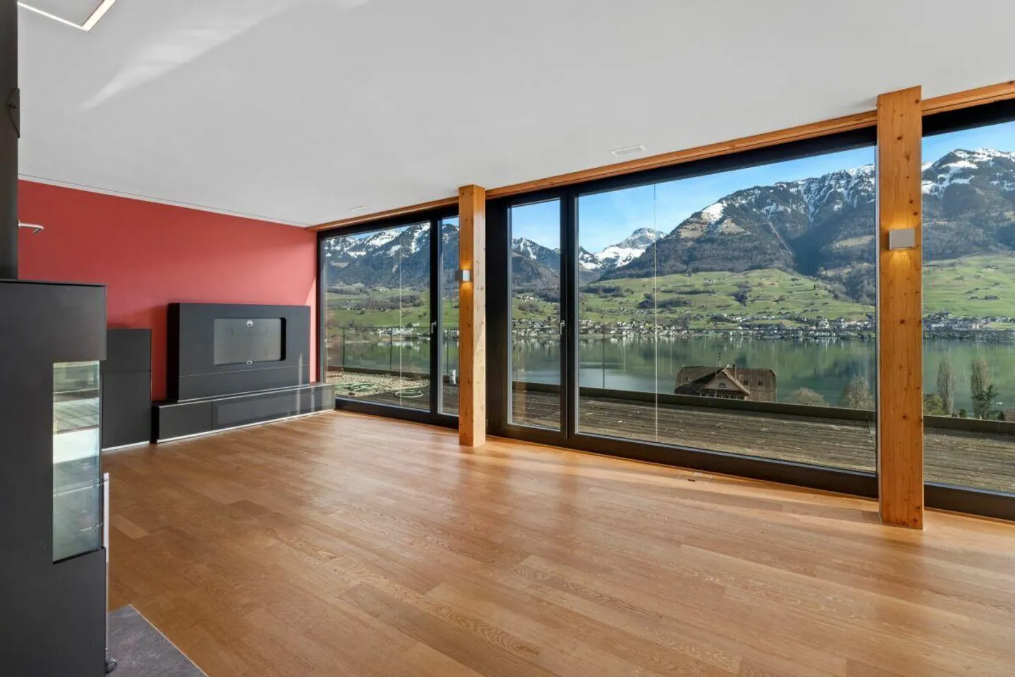 Hovering above Lake Sarnen - Photo 3 of 14