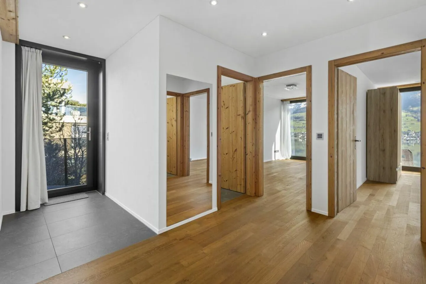 Hovering above Lake Sarnen - Photo 7 of 14