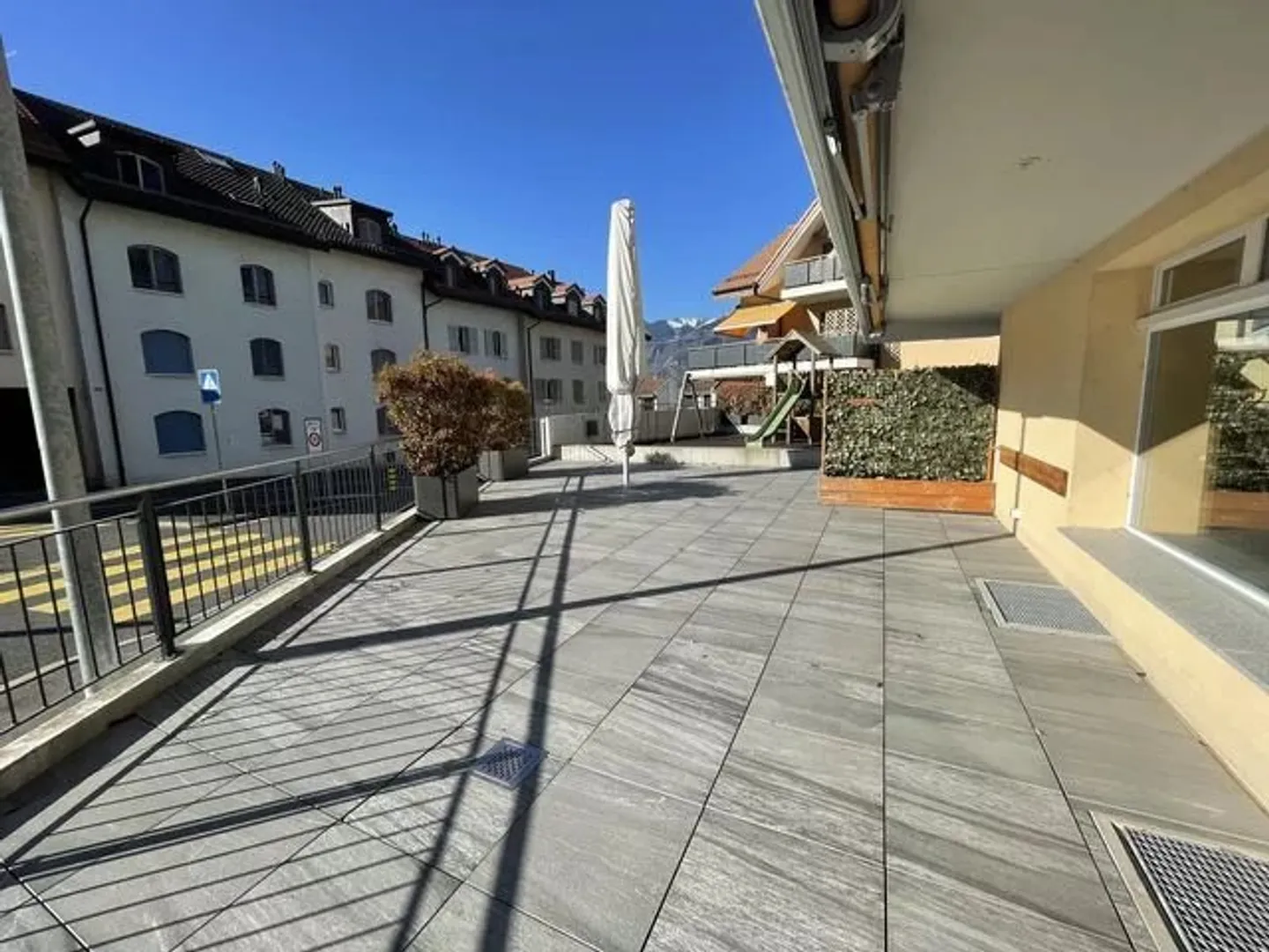 Mischgenutztes Gebäude mieten - Foto 7 von 13