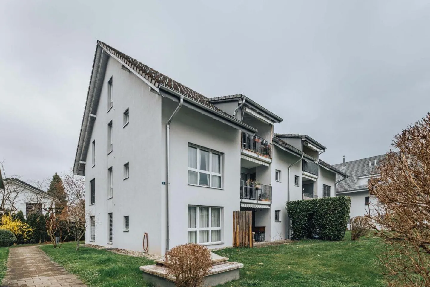 Vollvermietetes Renditeobjekt in beliebem Wohnquartier - Foto 1 von 13