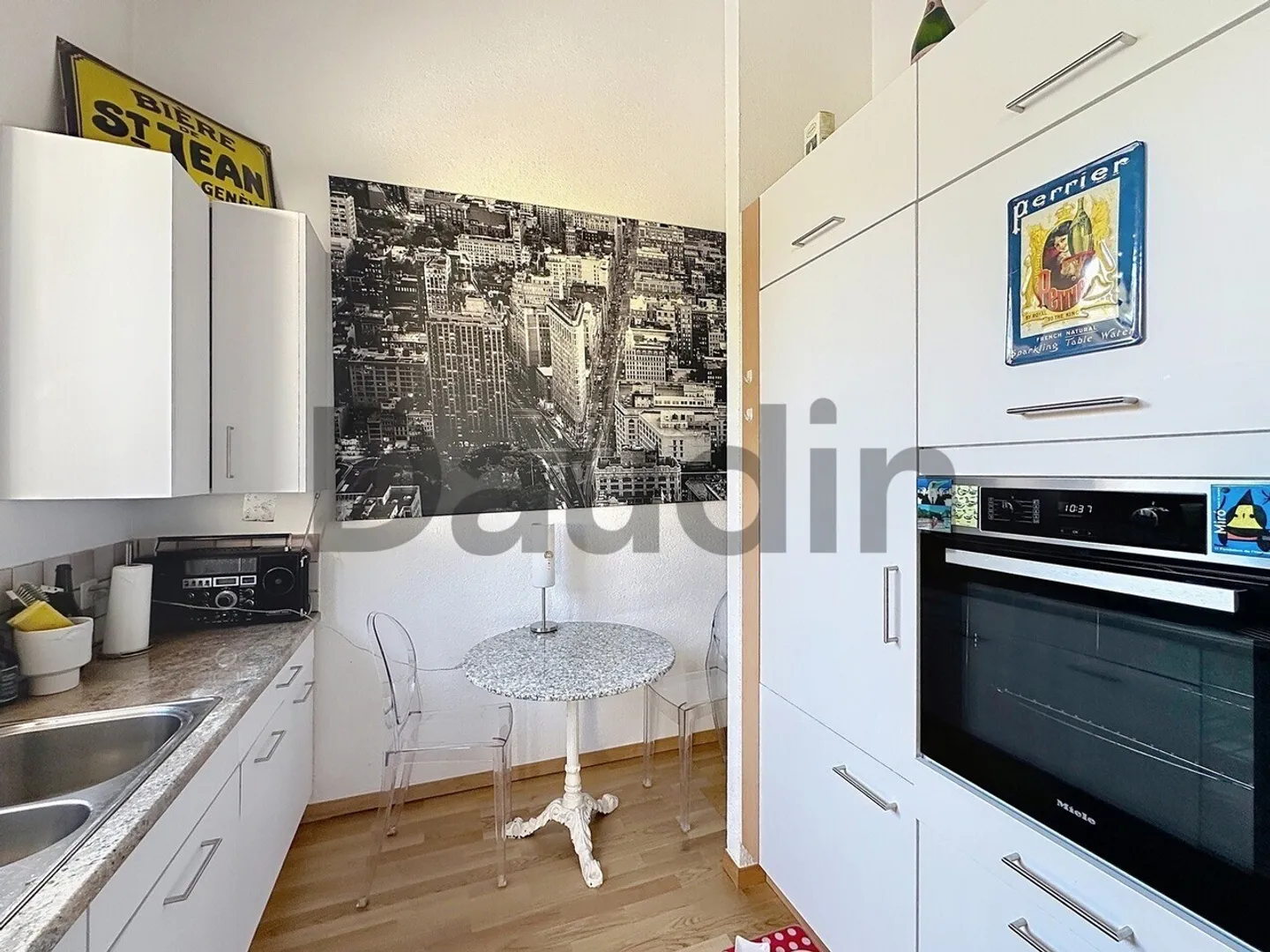 Villa with 6 rooms in a quiet residential area - Photo 11 of 12