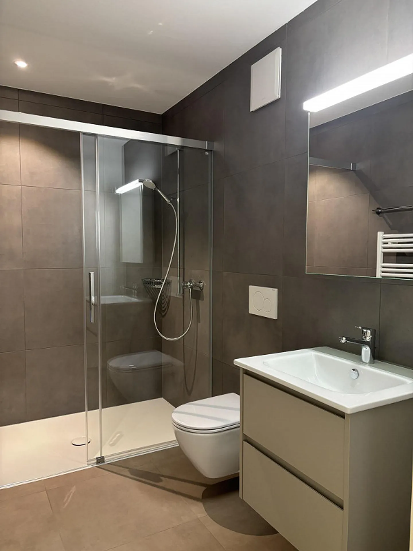 New Building - 3.5 Room Apartment on the Ground Floor - Photo 8 of 12