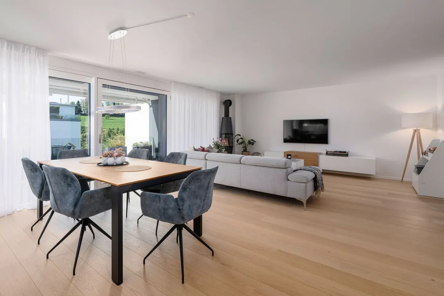 Exclusive living at the highest level - Photo 3 of 8