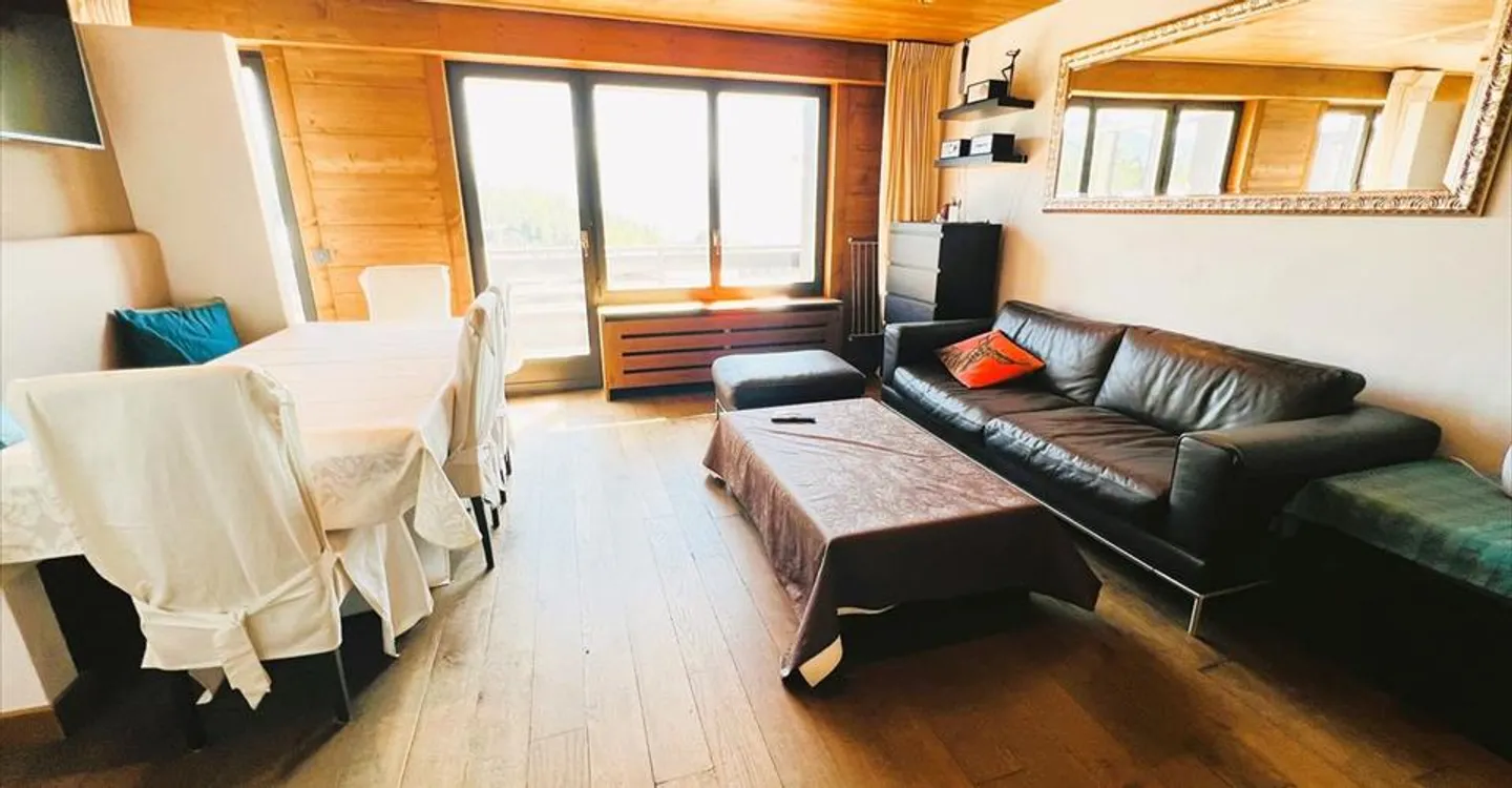 Appartement rénové avec vue imprenable - Photo 1 sur 12