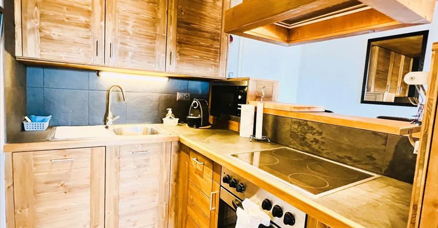 Appartement rénové avec vue imprenable - Photo 3 sur 12