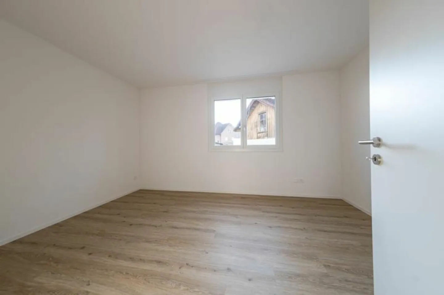 Très belle appartement de 2.5 pièces au rez-de-chaussée - Photo 7 sur 12