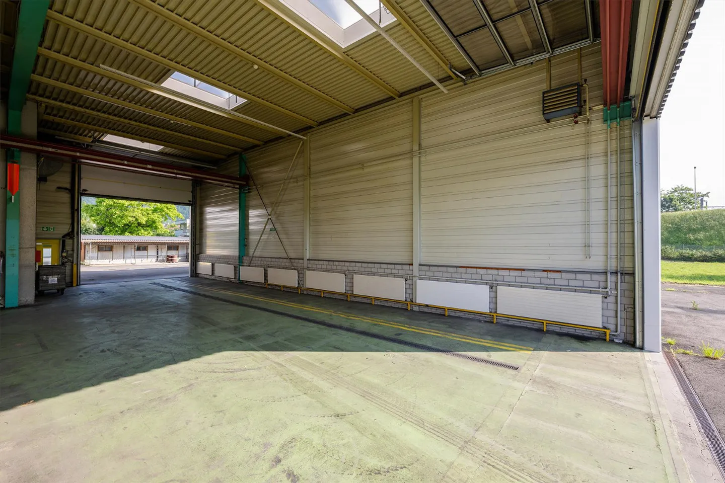 Industrial/Commercial Hall near Highway Access - Photo 6 of 7