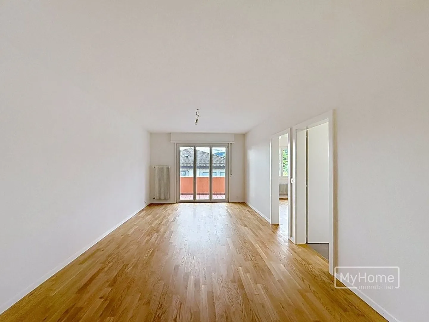 Appartamento di 3 stanze completamente ristrutturato - Foto 6 di 9