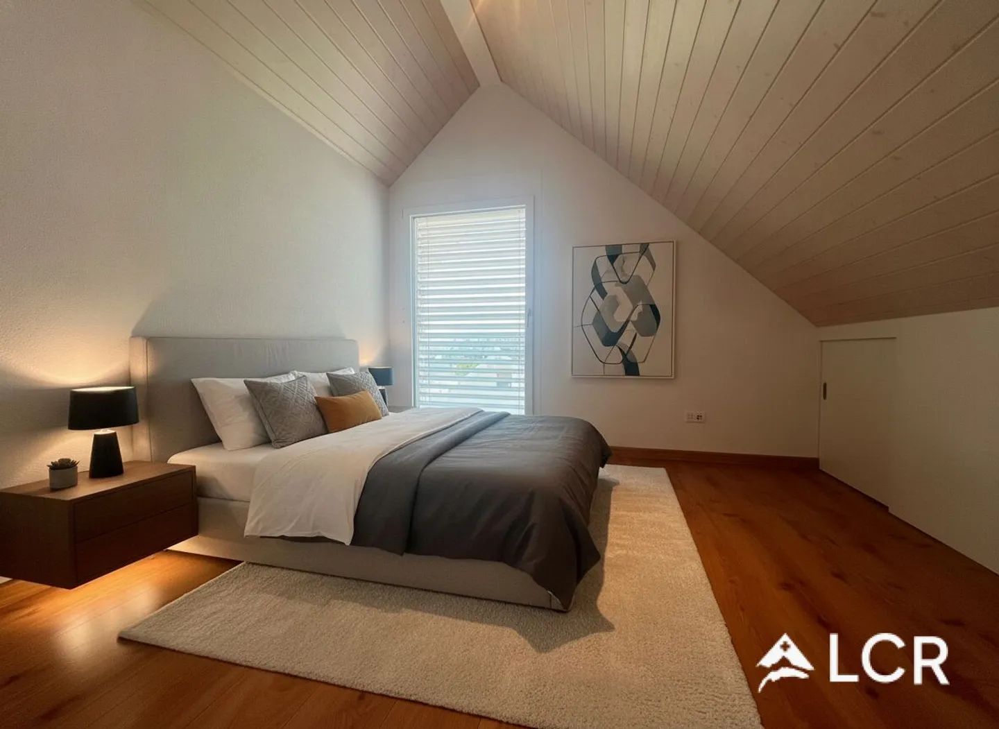 Spacious 4.5 Room Apartment - Photo 7 of 13