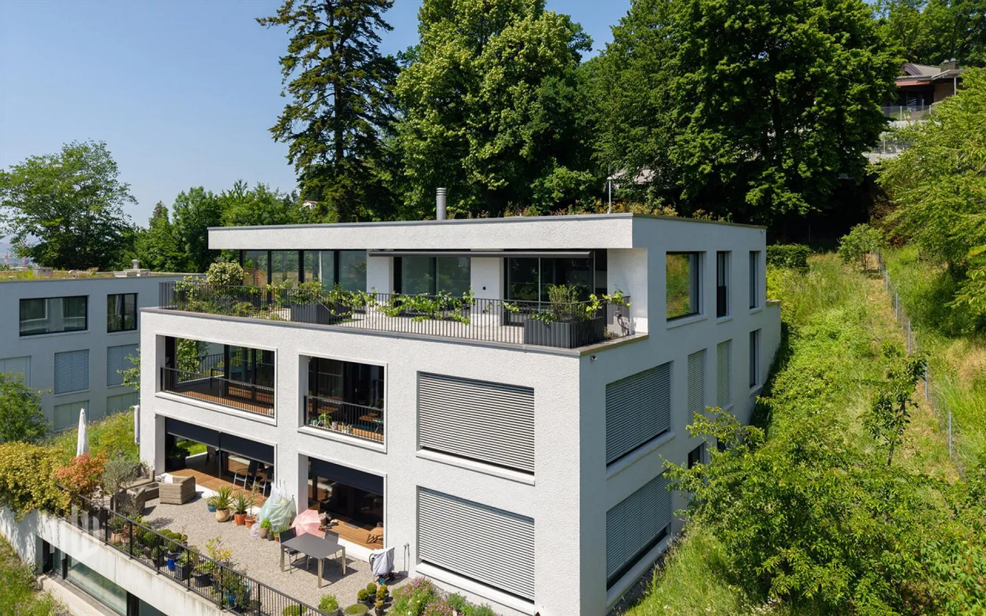 ImmoWyss - Appartement penthouse élégant avec vue sur le lac dans le parc Schönegg Thun - Photo 1 sur 8
