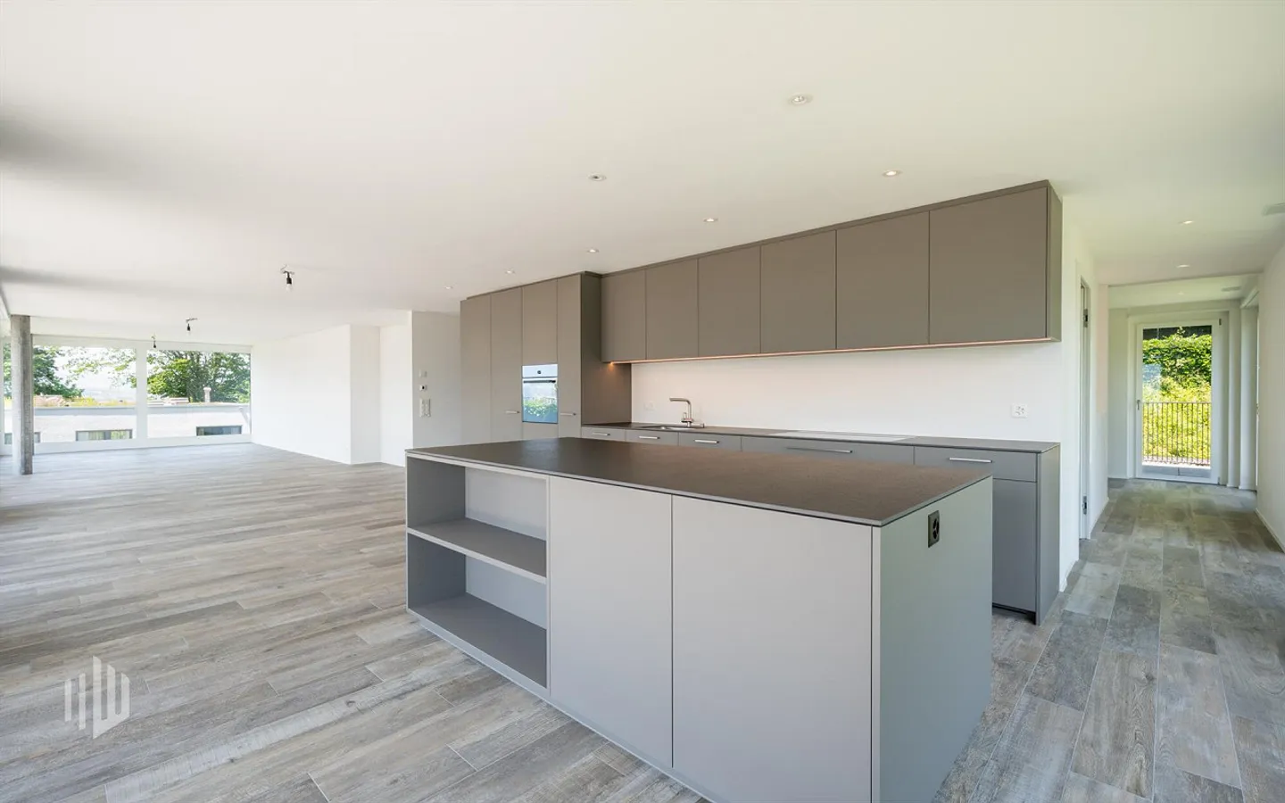 ImmoWyss - Appartement penthouse élégant avec vue sur le lac dans le parc Schönegg Thun - Photo 4 sur 8
