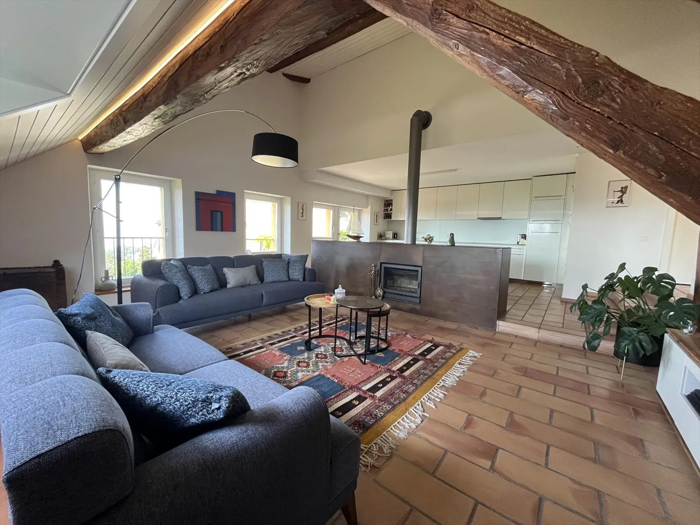 Superb accommodation with character and unobstructed view - Photo 3 of 11