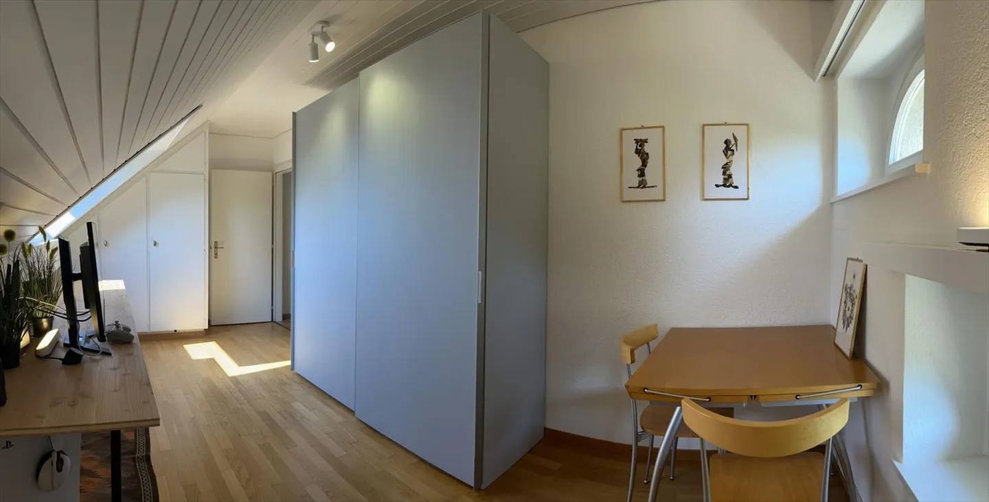 Superb accommodation with character and unobstructed view - Photo 11 of 11