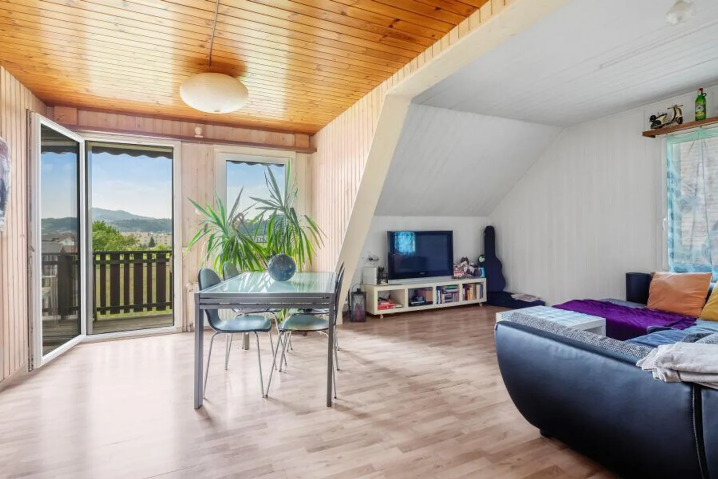 Maison multigénérationnelle ou propriété d'investissement - Photo 4 sur 9