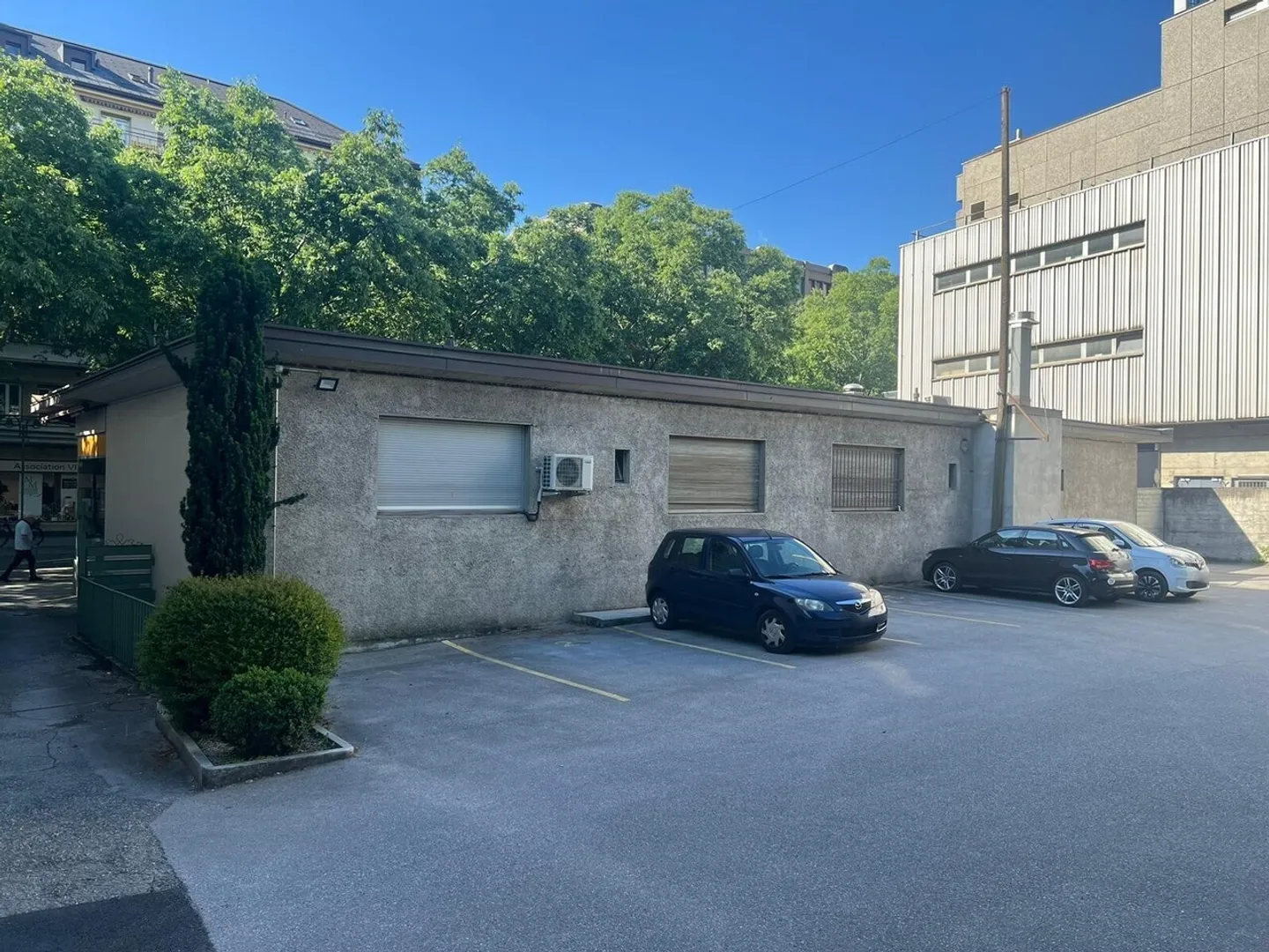Place de parking au centre-ville de Sierre - Photo 2 sur 3