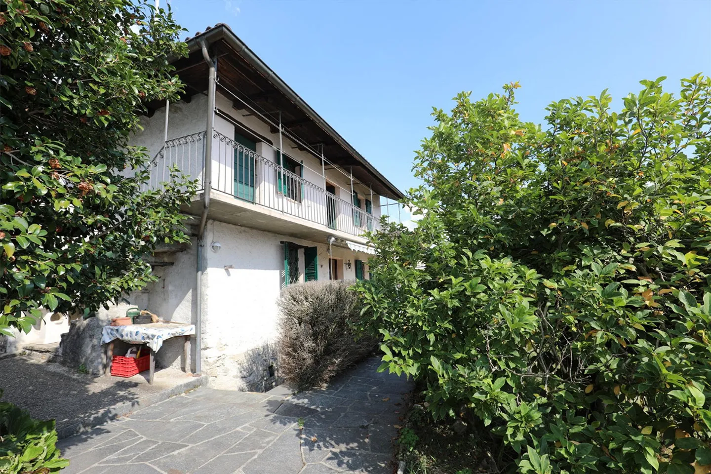 Haus inmitten von Rebbergen, schöne Weitsicht bis auf den Lago Maggior - Foto 6 di 17