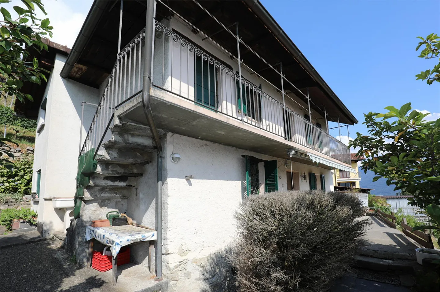 Haus inmitten von Rebbergen, schöne Weitsicht bis auf den Lago Maggior - Foto 8 di 17