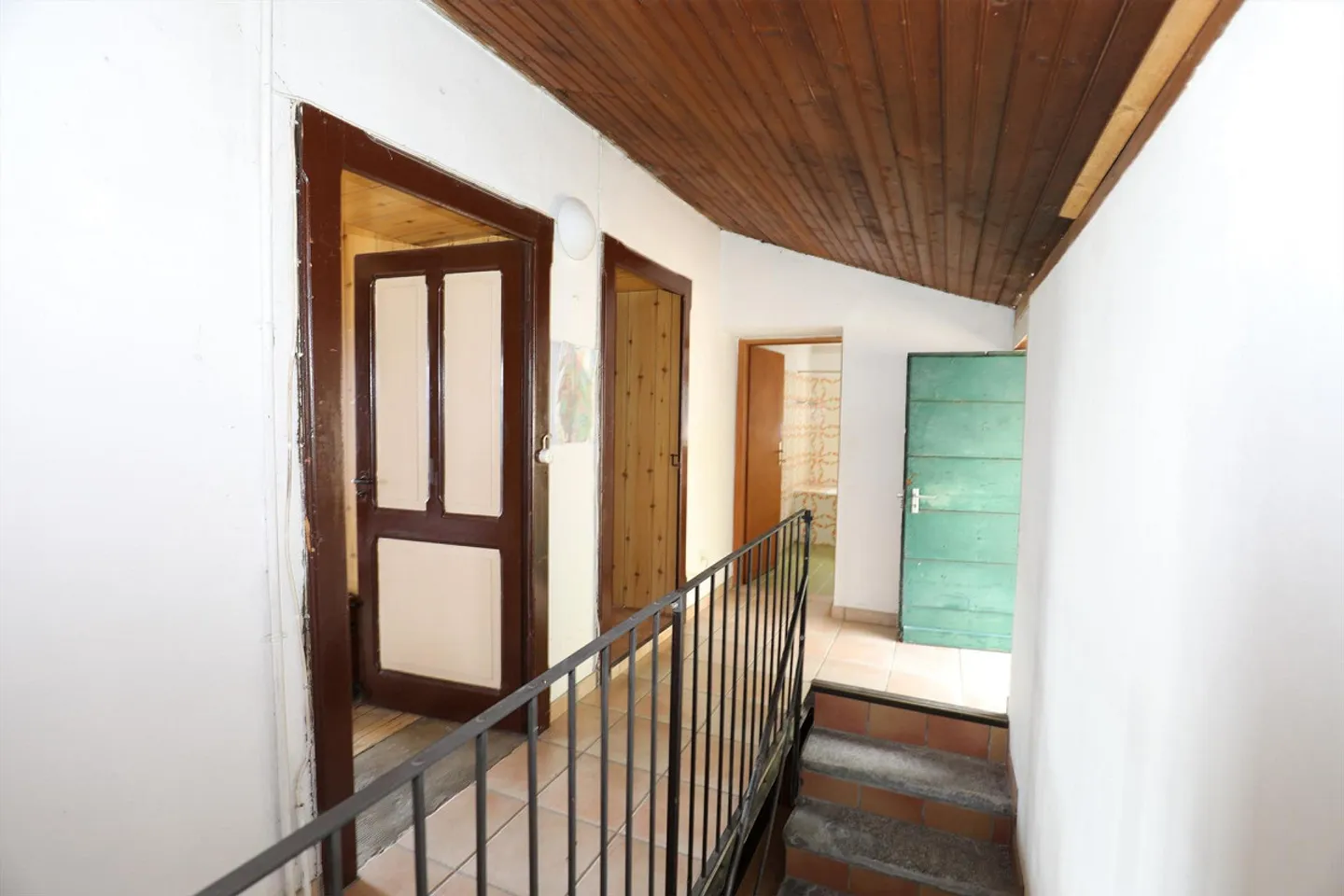 Haus inmitten von Rebbergen, schöne Weitsicht bis auf den Lago Maggior - Foto 10 di 17