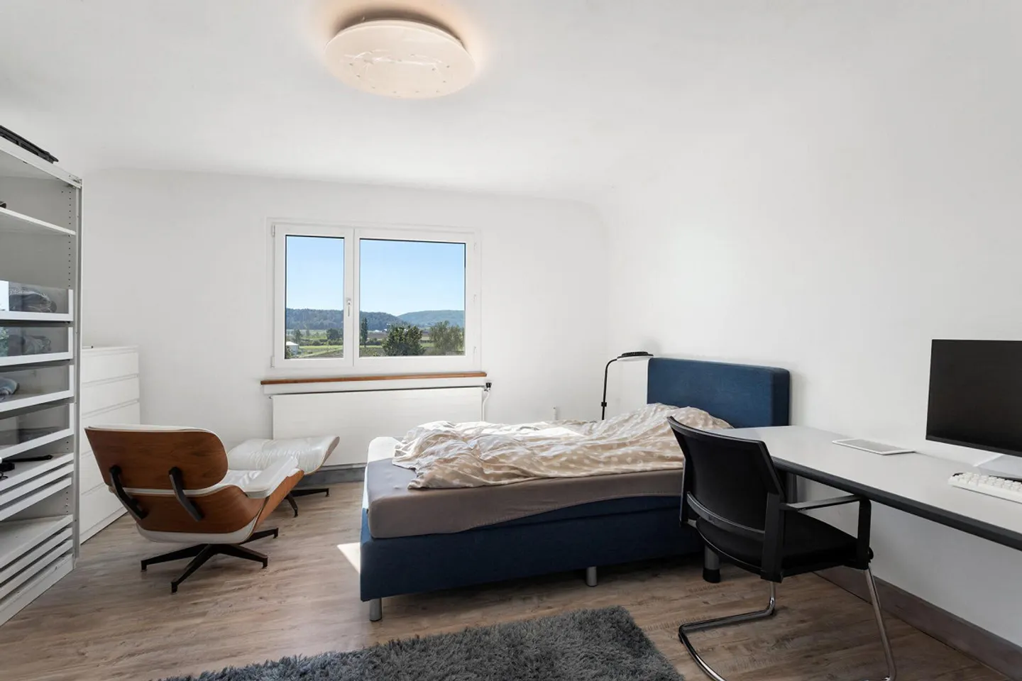 Space and View - Detached 5.5-Room Single-Family Home with Apartment - Photo 12 of 21