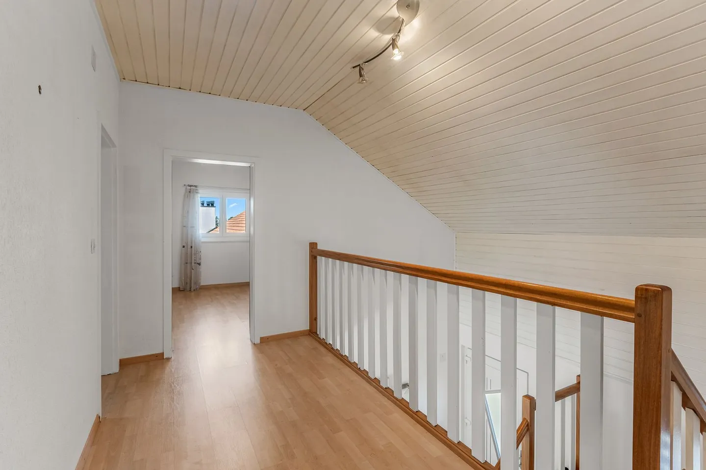 Geräumige Villa mit Pool und schönem Außenbereich in Grolley - Foto 8 von 12