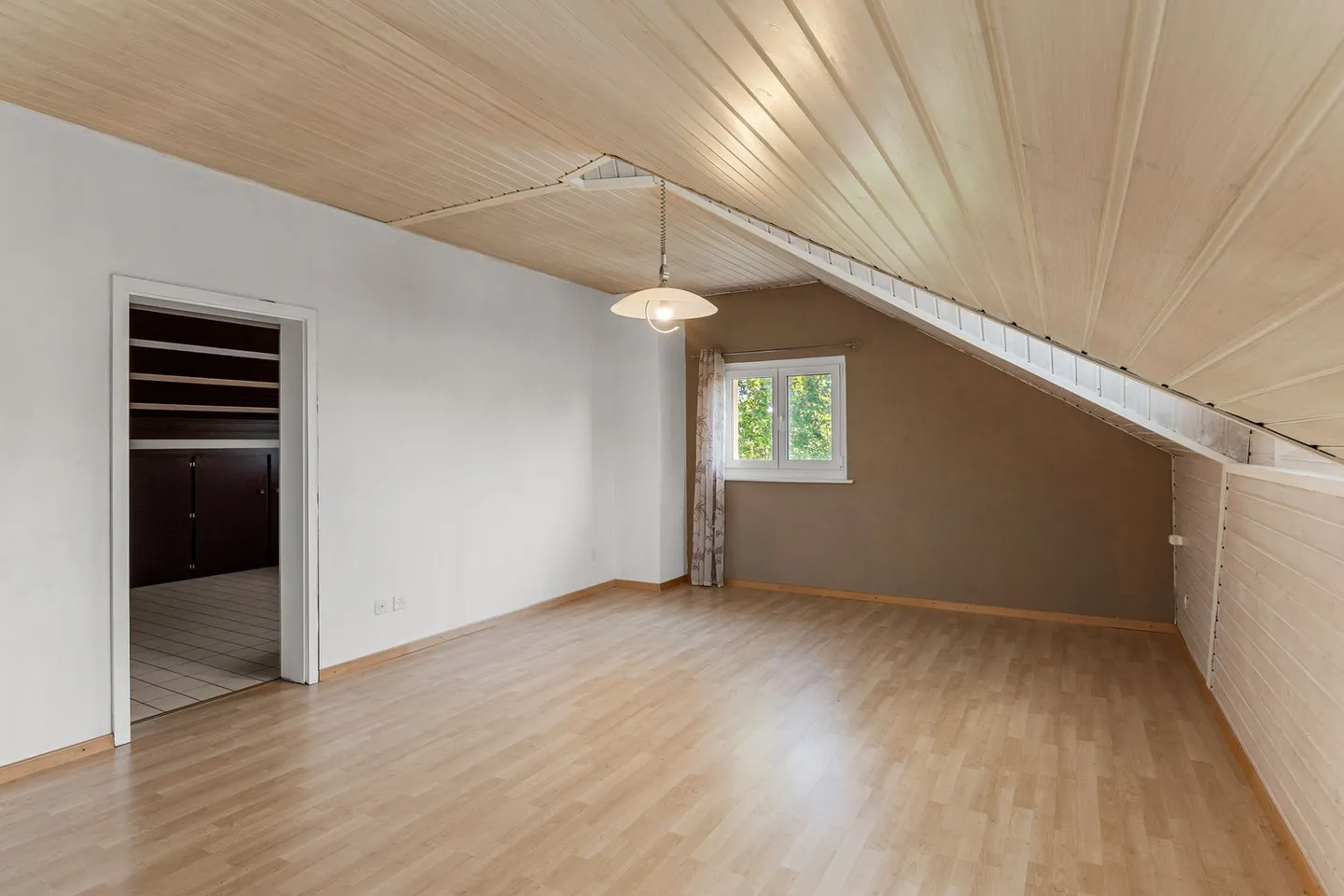 Geräumige Villa mit Pool und schönem Außenbereich in Grolley - Foto 11 von 12