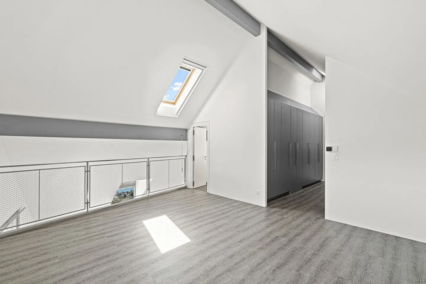 Appartement d'exception avec vue sur le lac Léman - Photo 11 sur 14