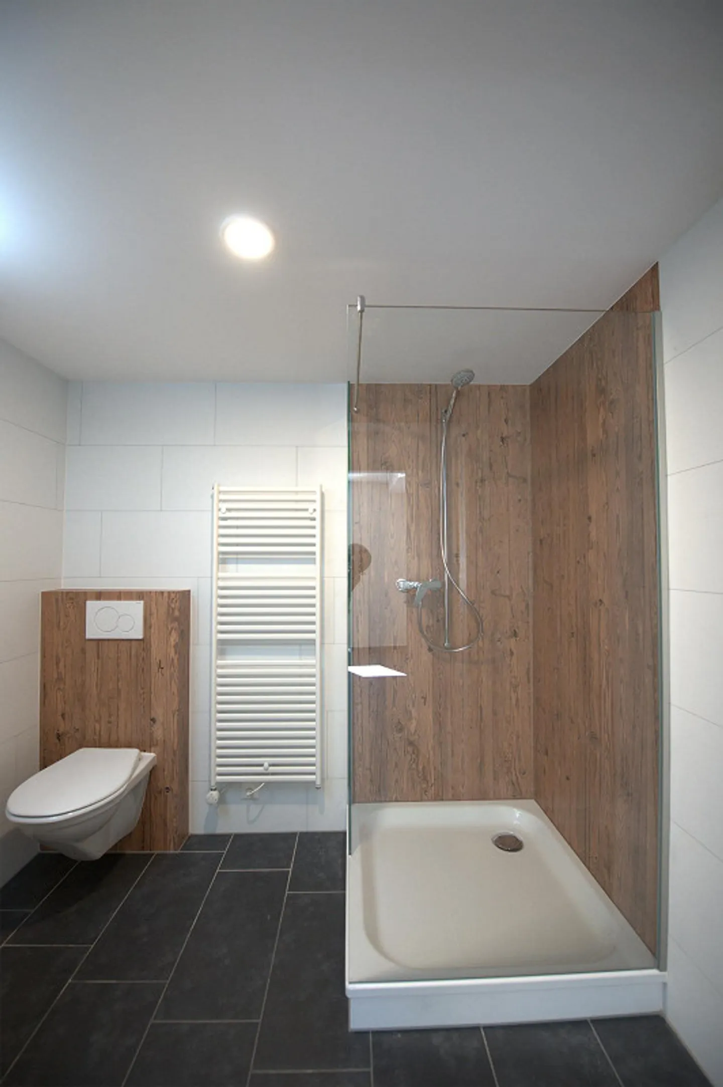 Appartement fraîchement rénové avec charme - Photo 9 sur 14