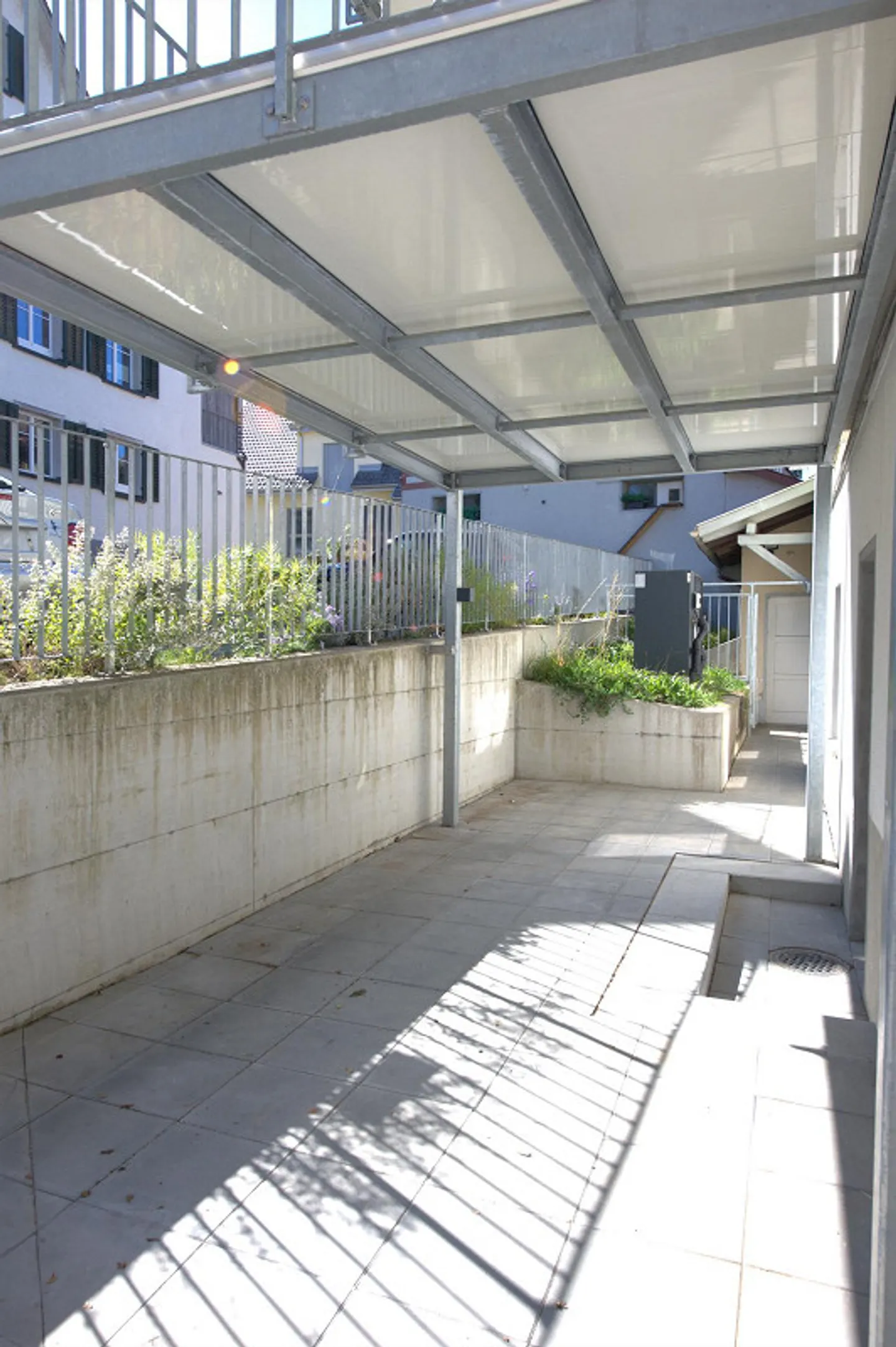 Appartement fraîchement rénové avec charme - Photo 13 sur 14