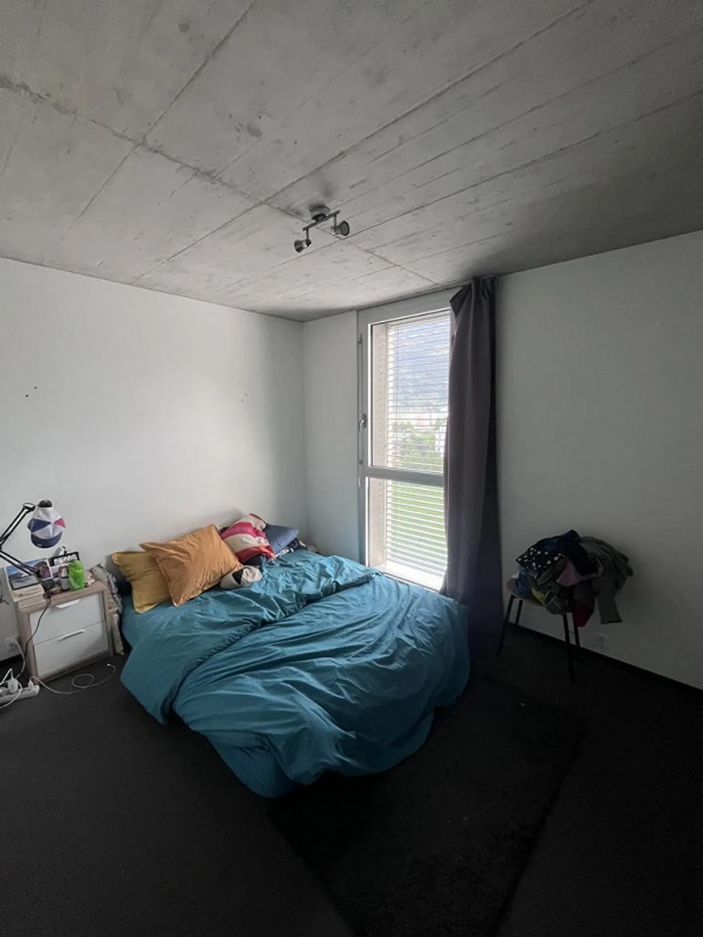 Appartement moderne avec balcon - Photo 2 sur 9