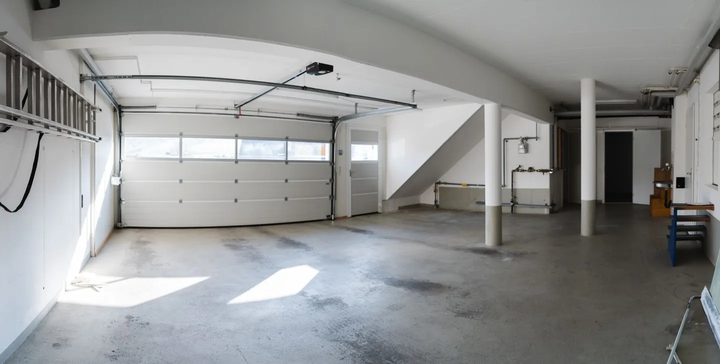 Casa multigenerazionale / due case a schiera con garage e giardino - Foto 8 di 39