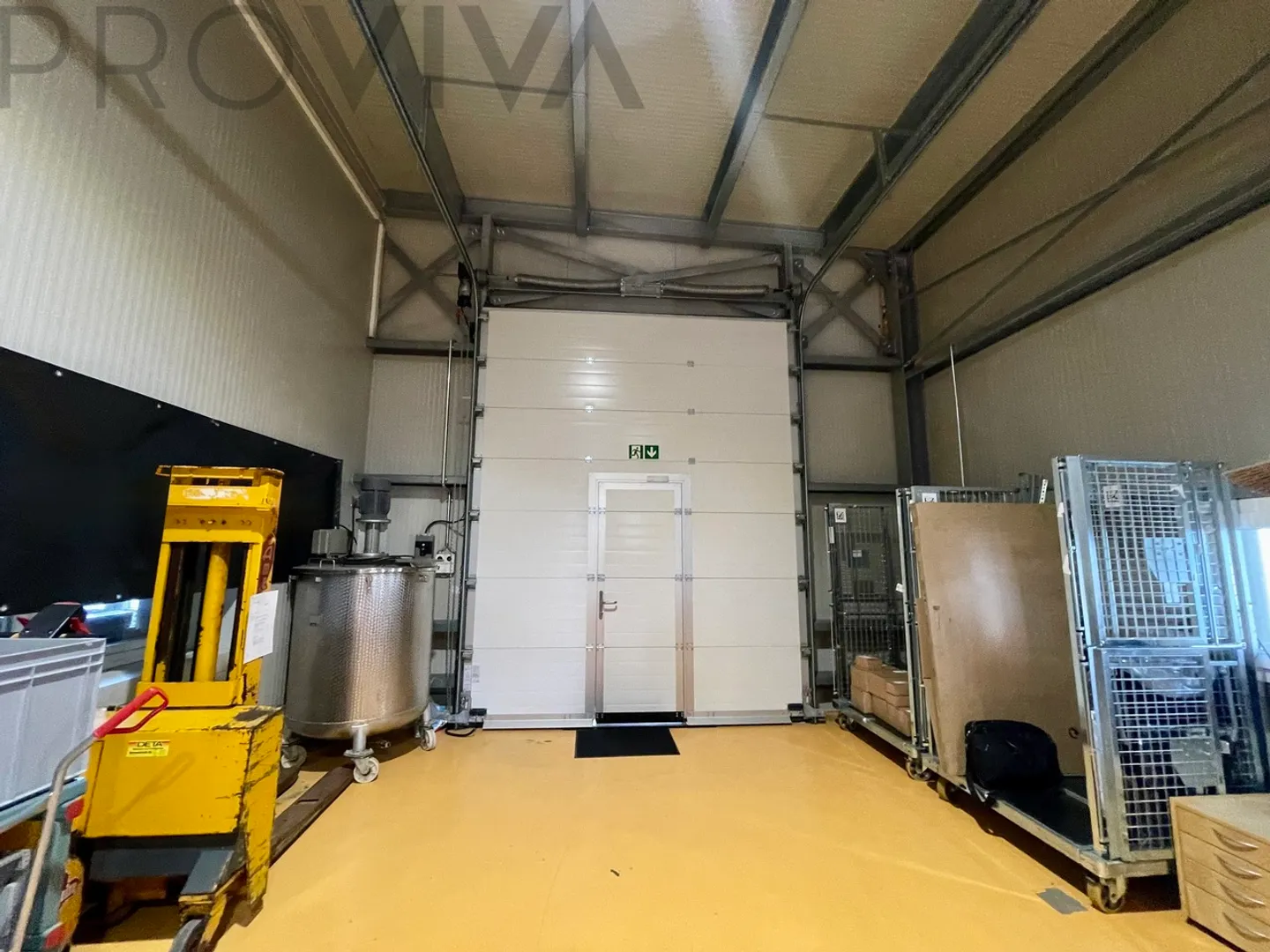 Grande hall industriale modulare con 31 box garage - Foto 4 di 9