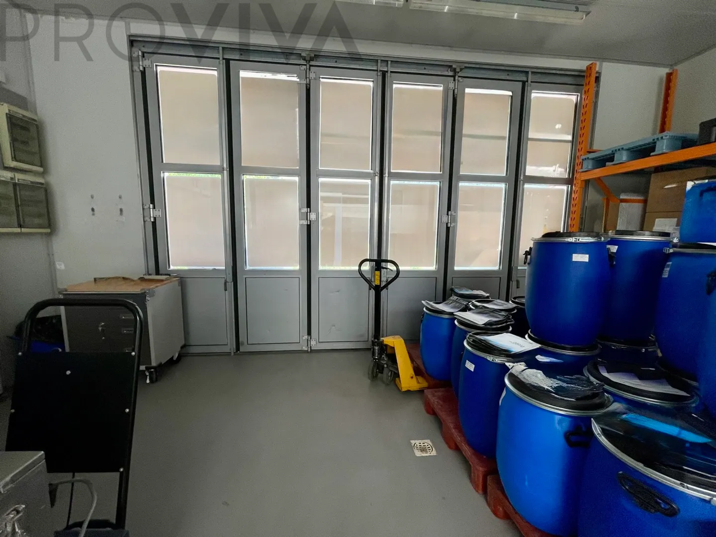 Grande hall industriale modulare con 31 box garage - Foto 8 di 9
