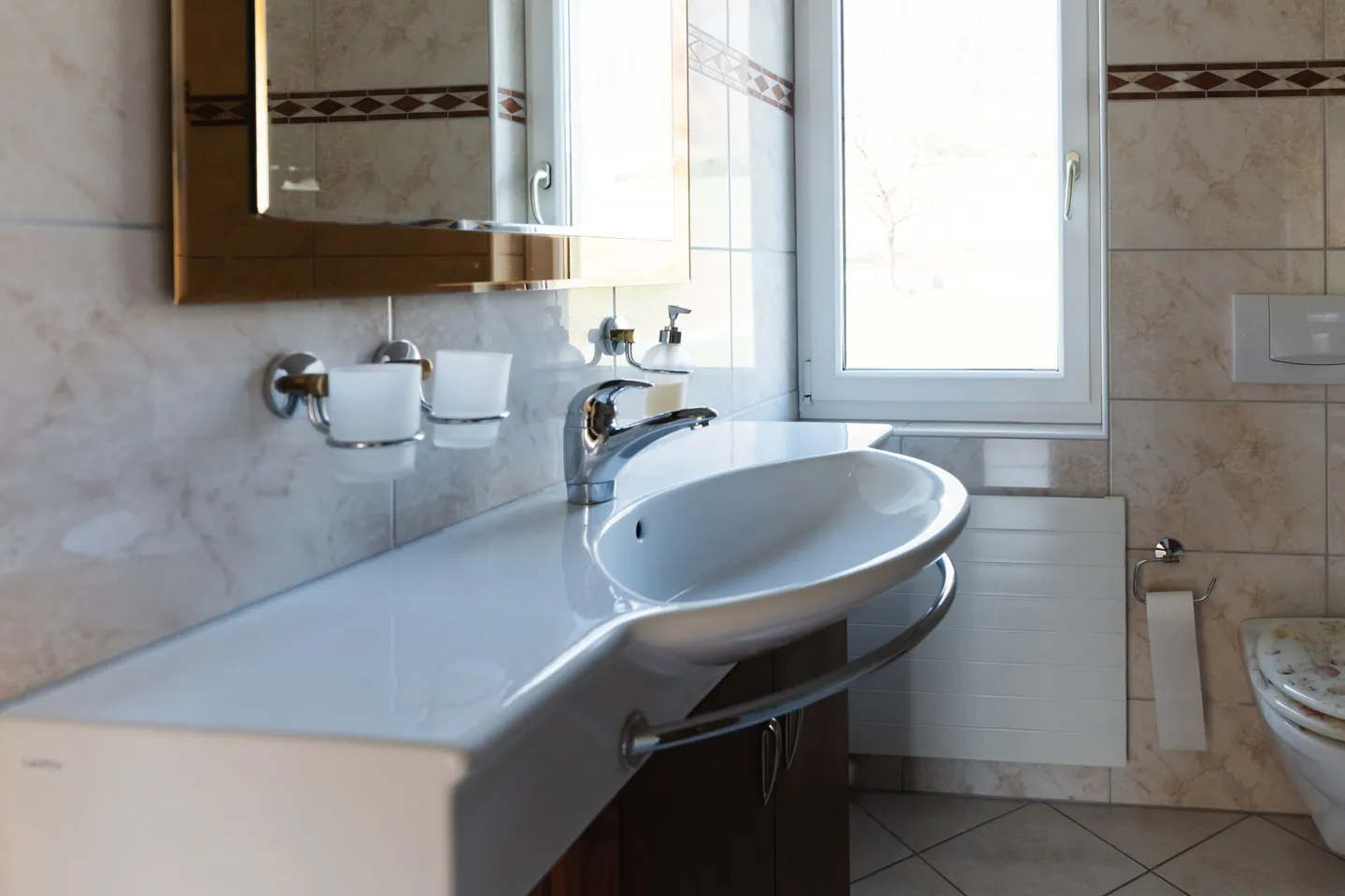 Casa multigenerazionale / due case a schiera con garage e giardino - Foto 23 di 39