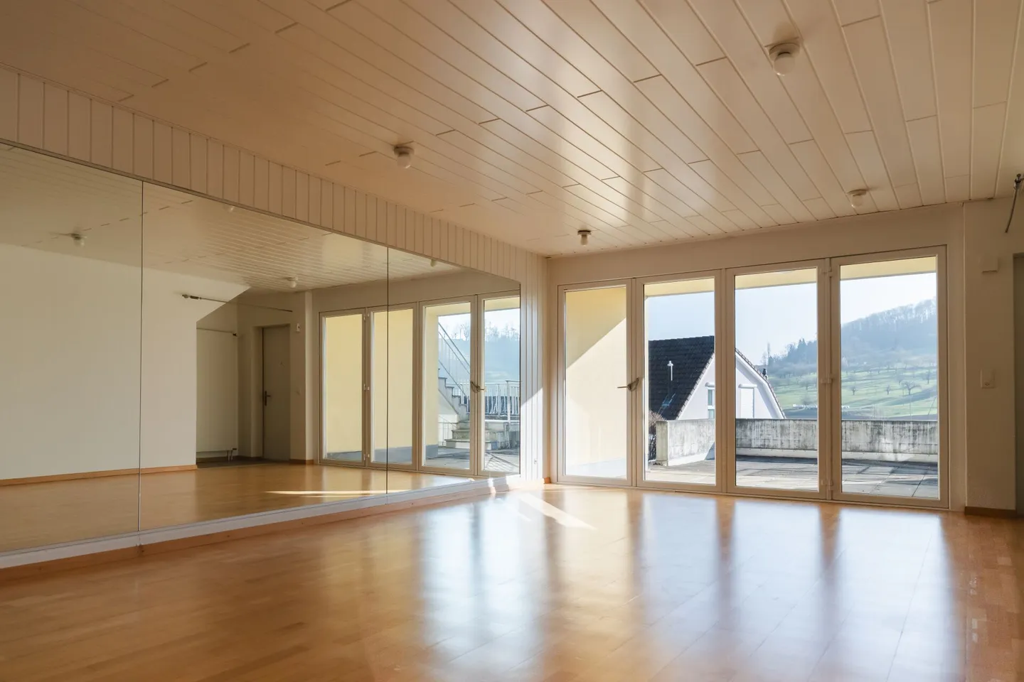 Casa multigenerazionale / due case a schiera con garage e giardino - Foto 30 di 39