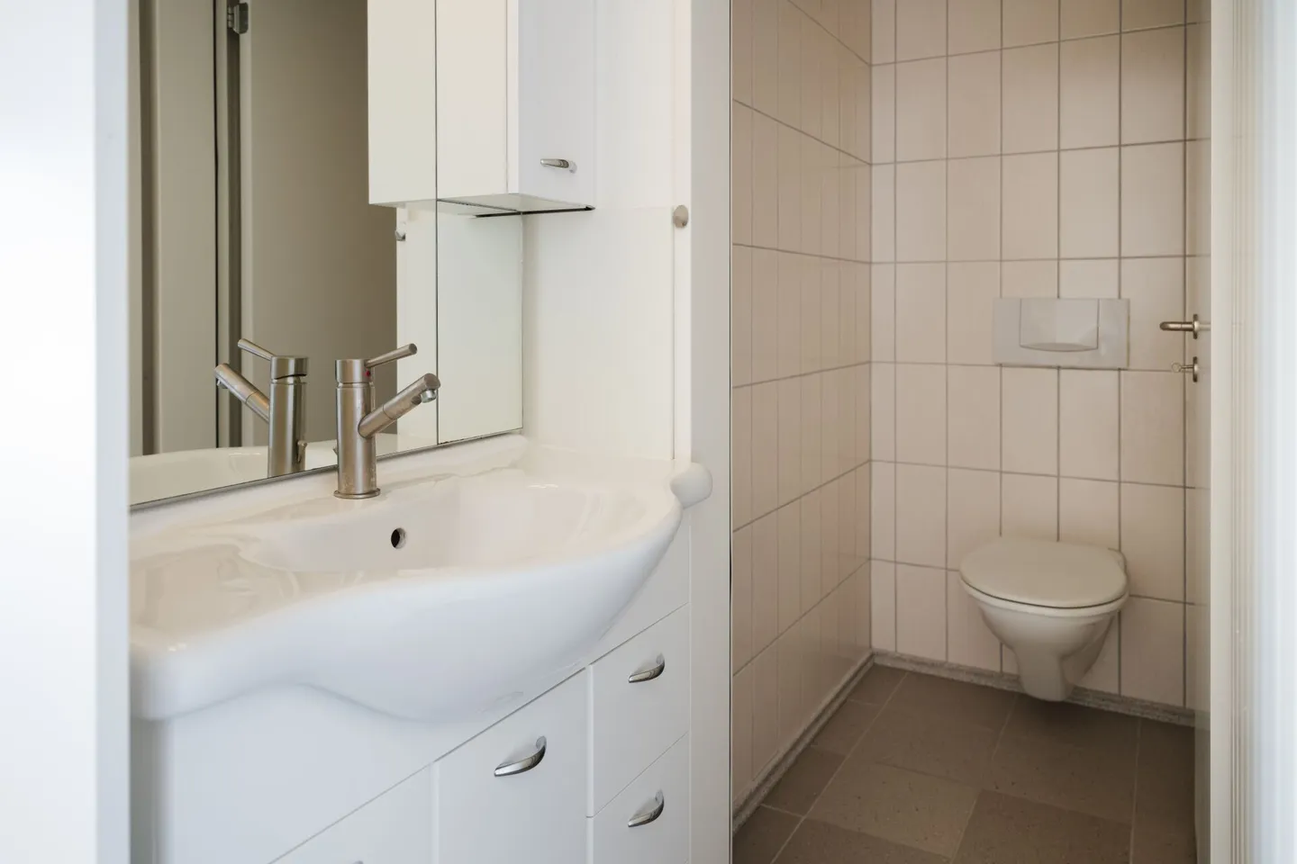 Casa multigenerazionale / due case a schiera con garage e giardino - Foto 37 di 39