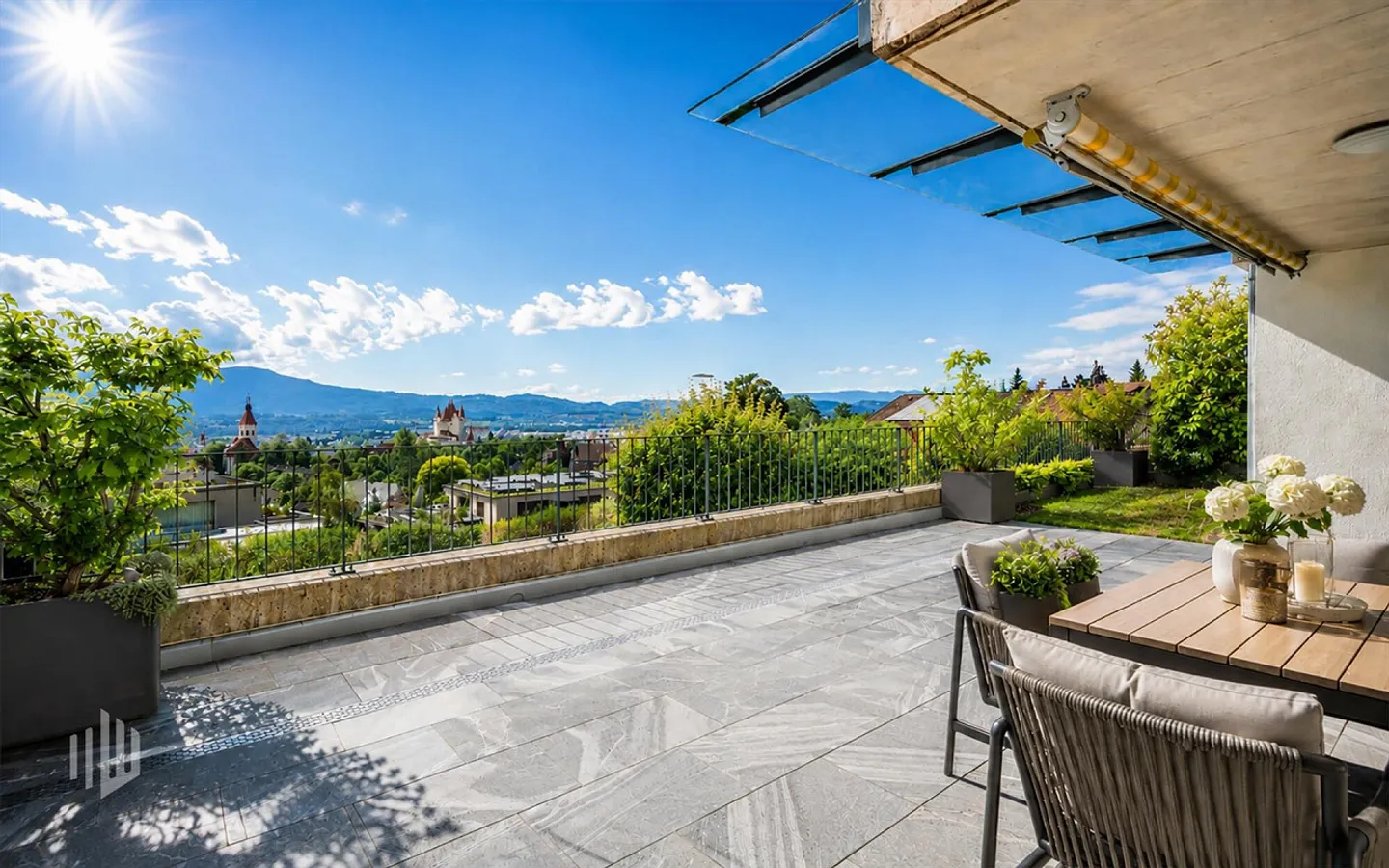 ImmoWyss - Maison de Terrasse avec Vue sur le Château, la Ville et le Stockhorn - Photo 2 sur 8