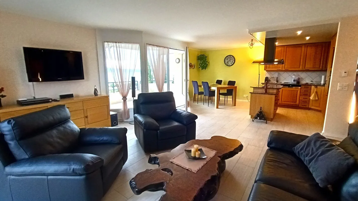 Magnificent with incomparable lake view, 5 minutes from the beach promenade - Photo 18 of 23