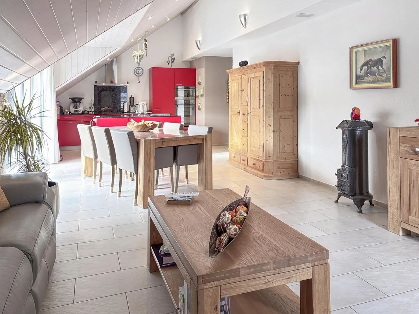 Modern living oasis with panoramic views and sunny terrace - Photo 2 of 11