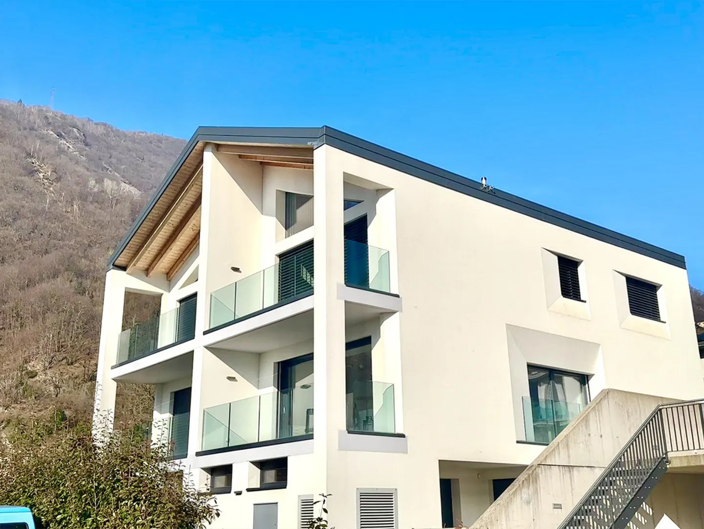 Villa Moderna con Rifiniture di Pregio - Foto 1 di 13