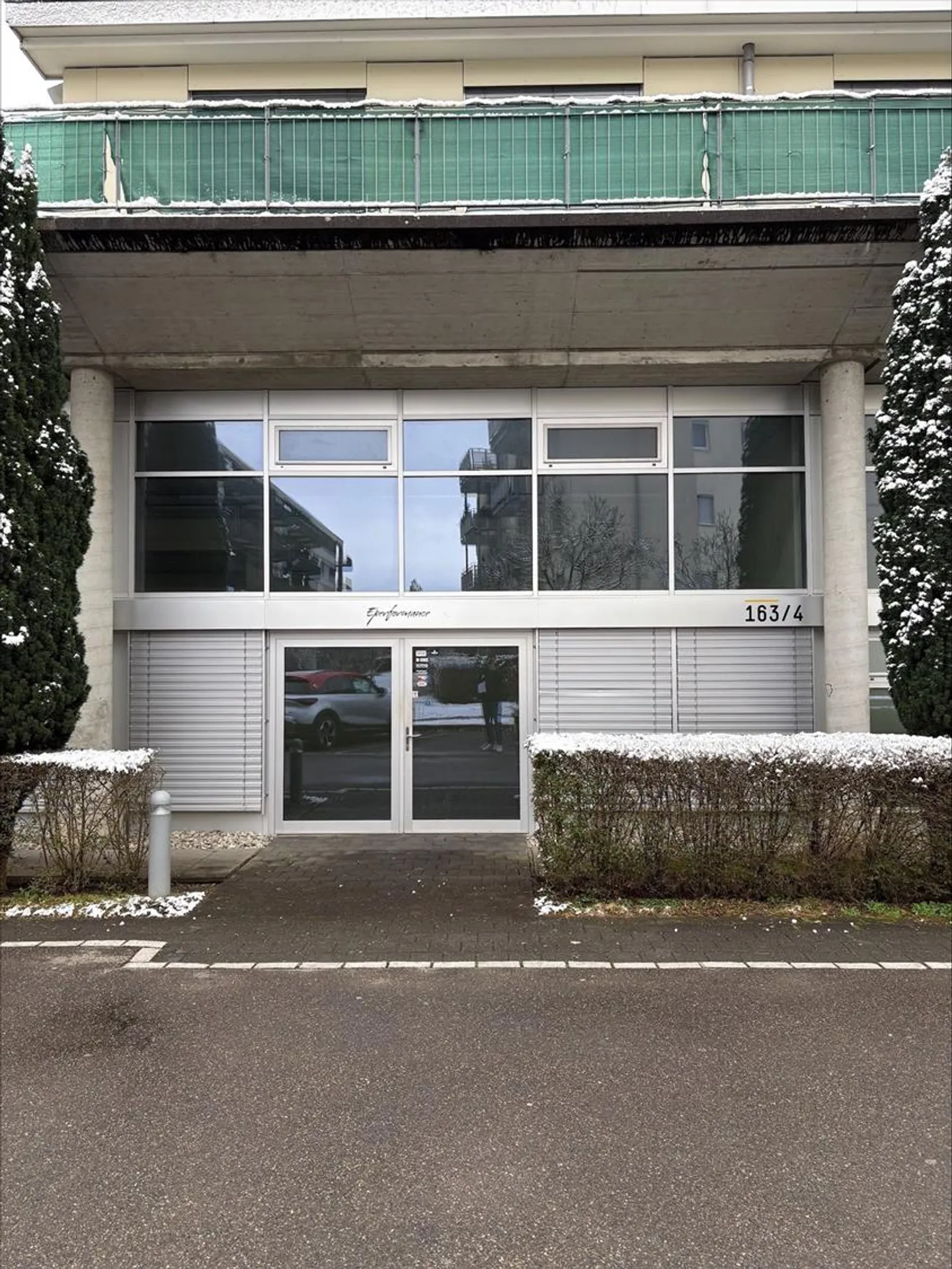 Wir vermieten einen Büroraum in Regensdorf - Foto 2 von 5