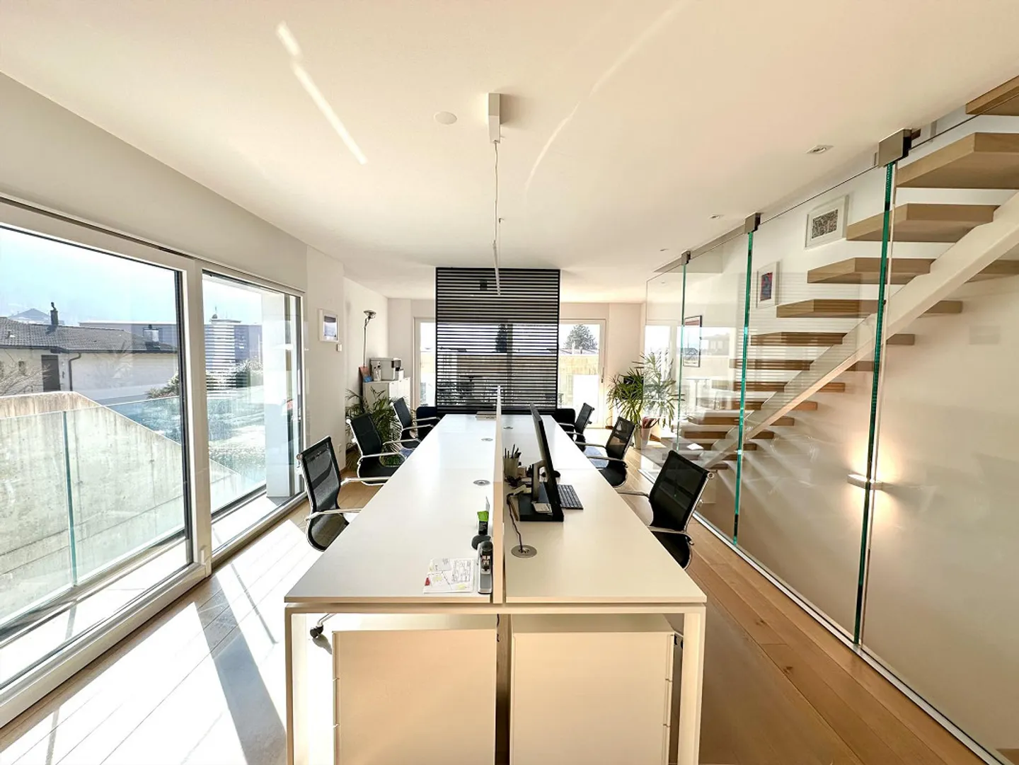 Villa Moderna con Rifiniture di Pregio - Foto 8 di 13