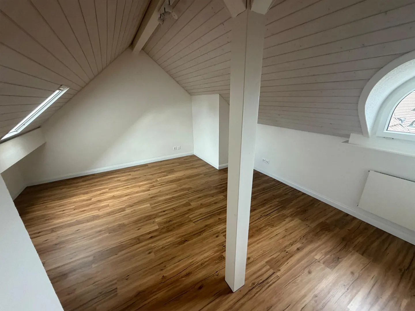 Charmantes Duplex mit Galerie - Foto 13 von 13