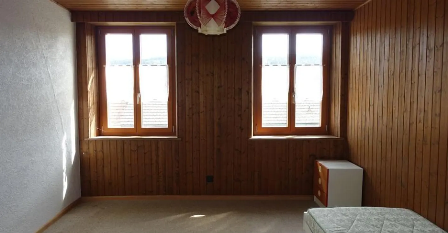 Tramelan - Family home with 5 1/2 rooms located in the center of the locality - Photo 8 of 11